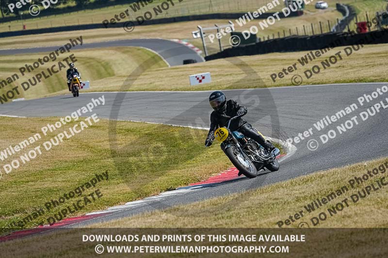 cadwell park;cadwell park photographs;cadwell trackday photographs;enduro digital images;event digital images;eventdigitalimages;peter wileman photography;racing digital images;trackday digital images;trackday photos
